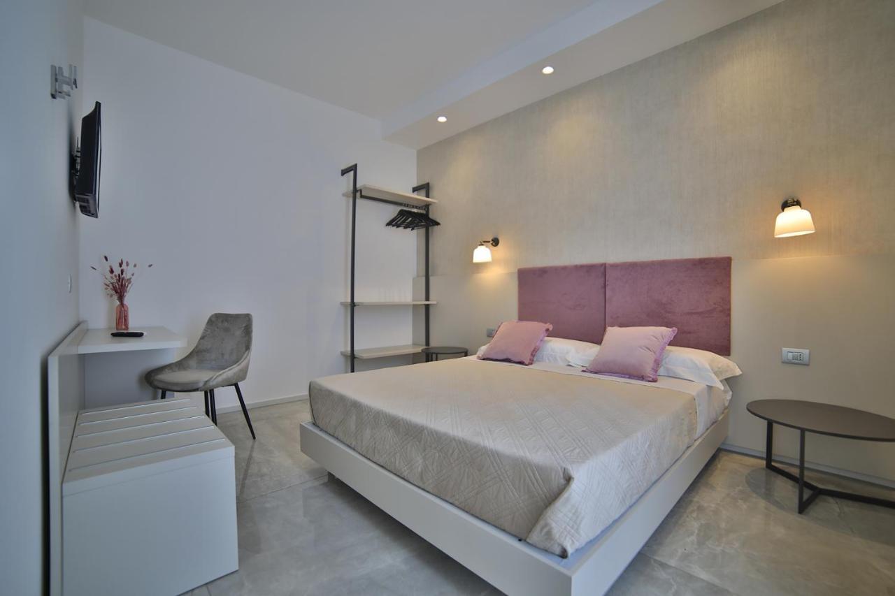 Calaluna Rooms ปอร์โตเชซาเรโอ ภายนอก รูปภาพ