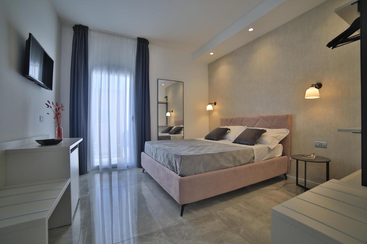 Calaluna Rooms ปอร์โตเชซาเรโอ ภายนอก รูปภาพ